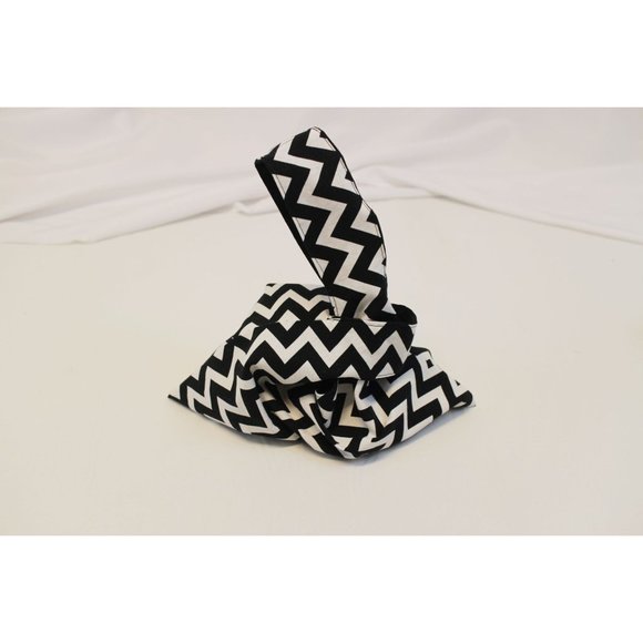 Reversible Black & White Cotton Chevron Japanese Cotton Knot Bag - Picture 1 of 4